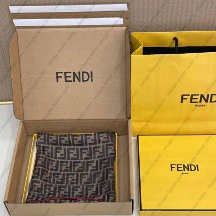 Платок Fendi
