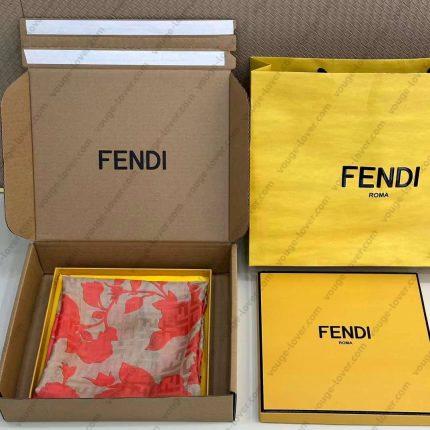 Платок Fendi