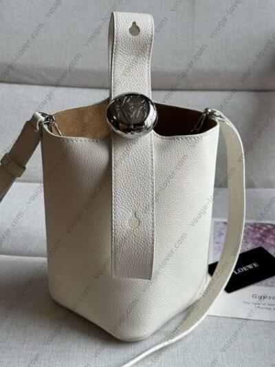 Loewe Pebble