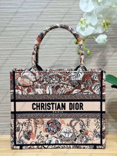Тоут Dior